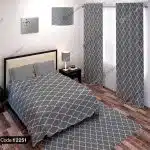 ست اتاق خواب اکسسوری طرح اسلیمی هندسی کد 2251 با طراحی منحصر به فرد و جذاب، دکوراسیونی خاص و هنری برای فضای خواب شما فراهم می‌کند.