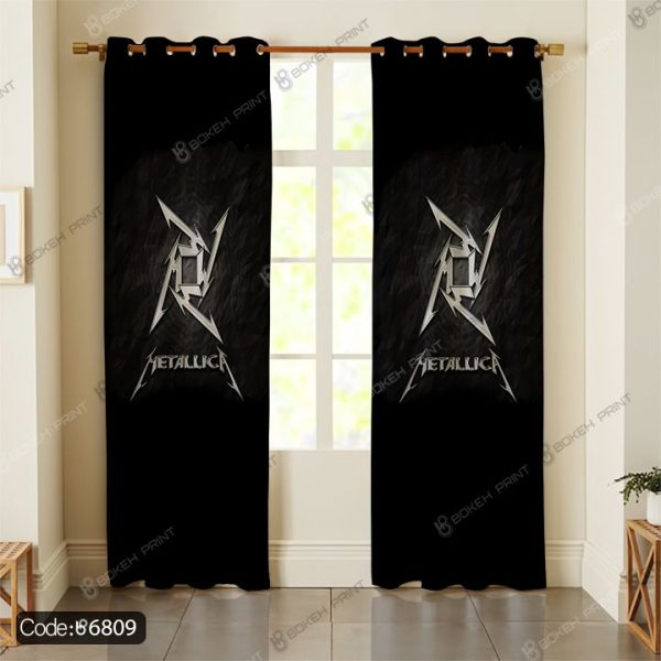 پرده طرح متالیکا کد 6809 با پس‌زمینه سیاه، تیغه فلزی پرتابی و لوگوی METALLICA